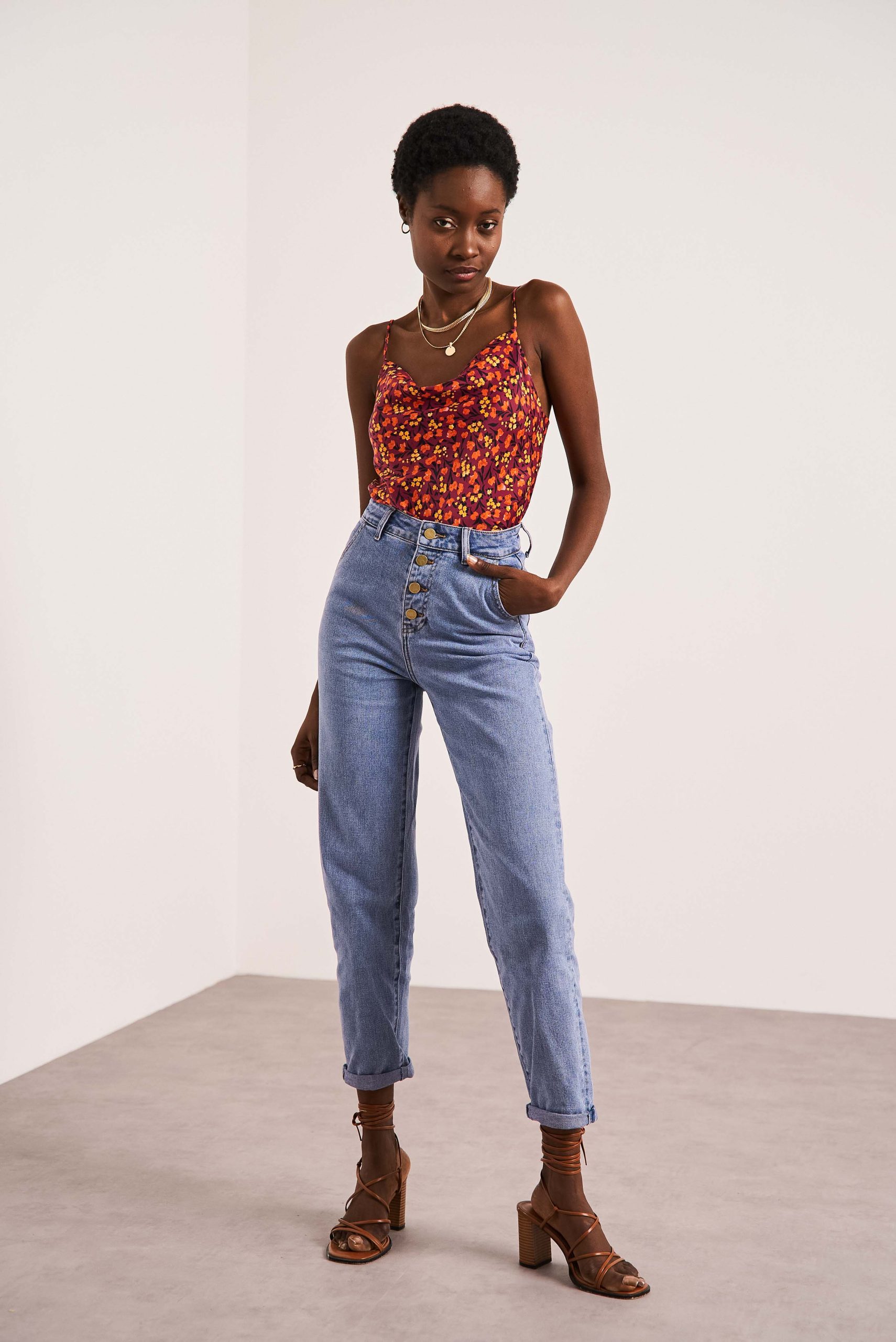 137522 used (5) image-vog