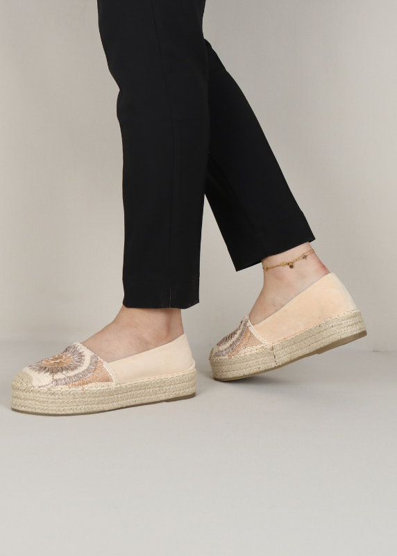 305900-beige-vog (2)